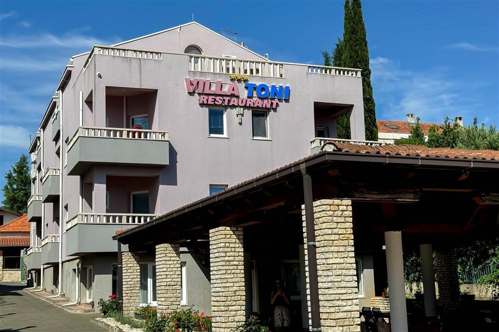Hotel Apartmány Toni - Sveti Filip i Jakov