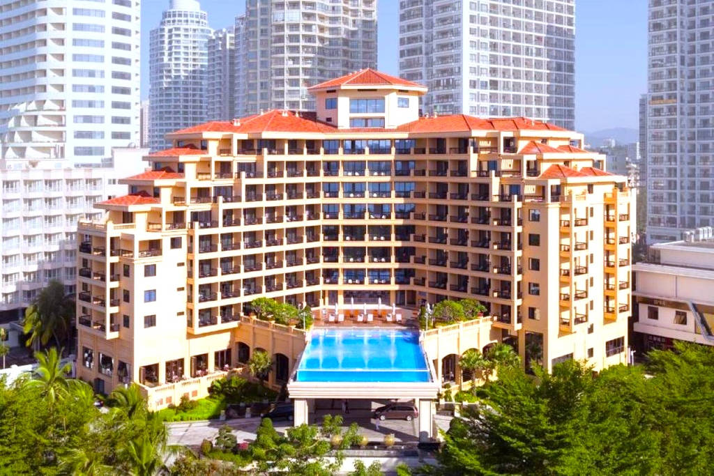 Golden Phoenix Sea View Hotel