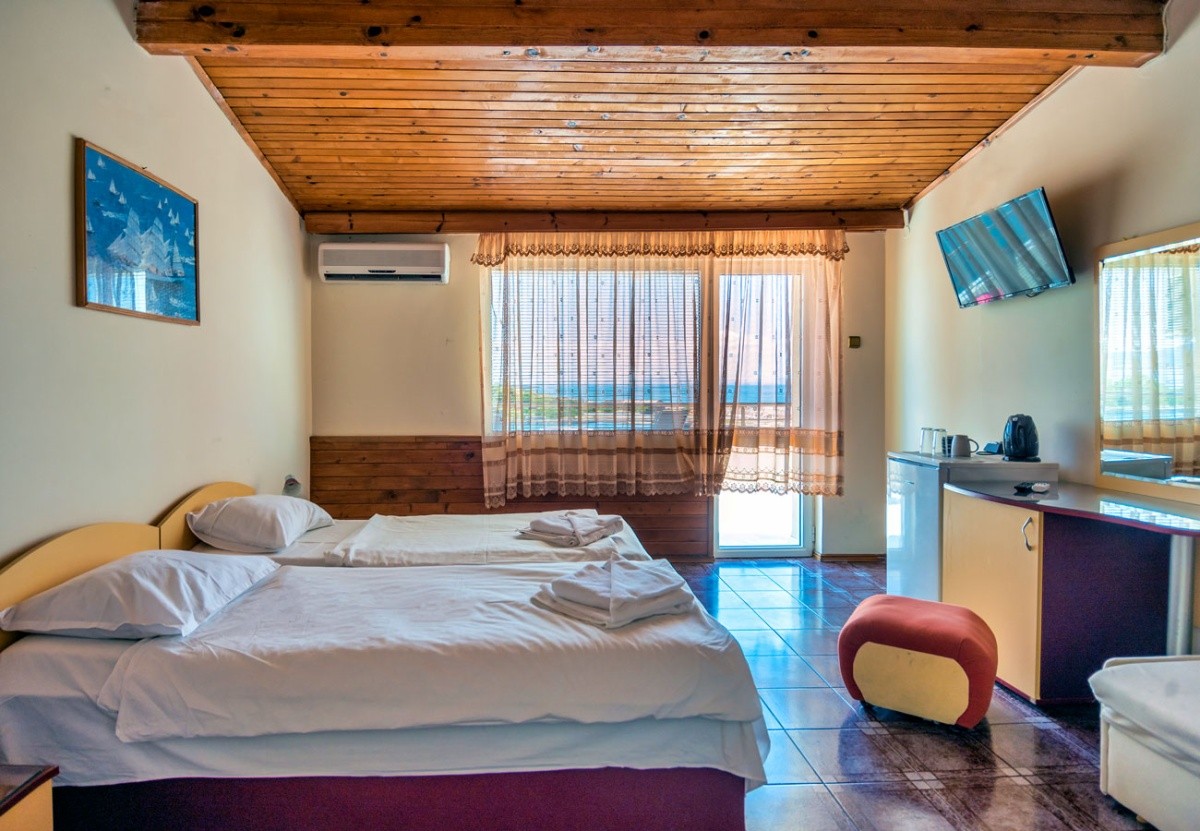 Hotel Lazuren Brjag (Sozopol)