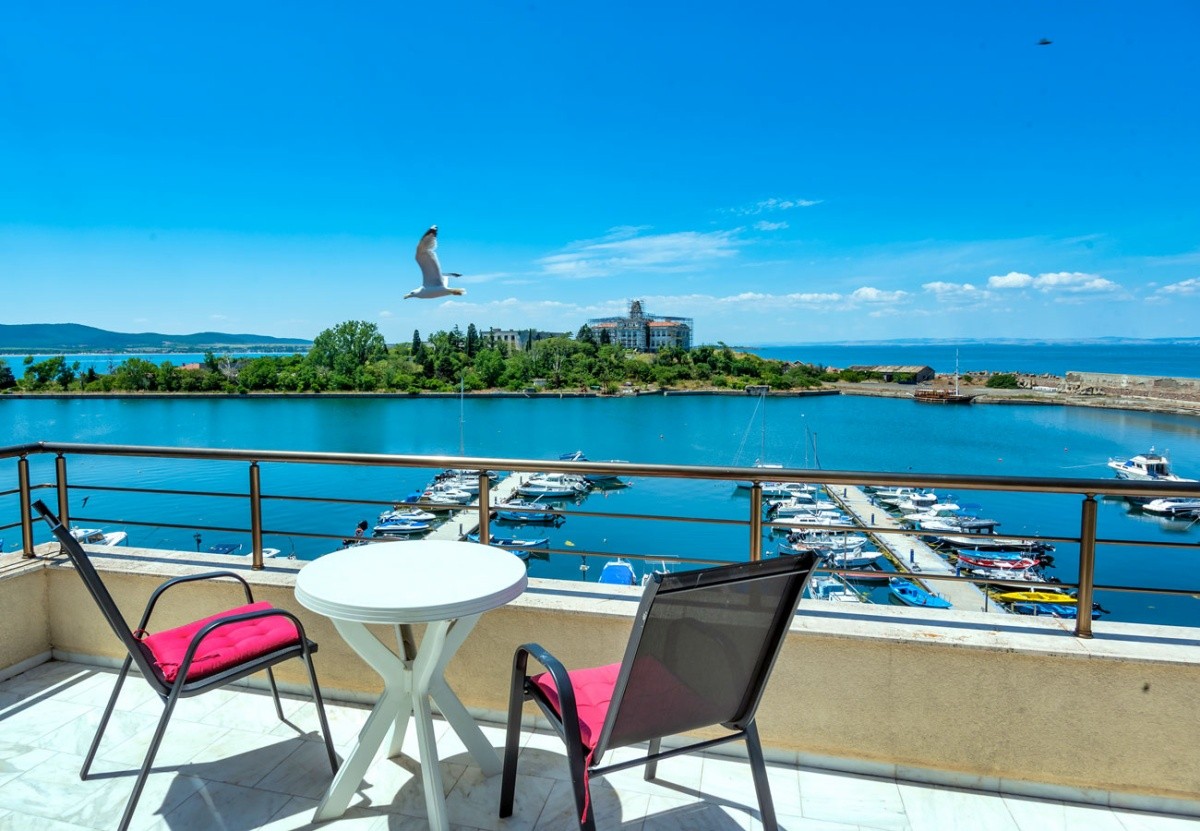 Hotel Lazuren Brjag (Sozopol)
