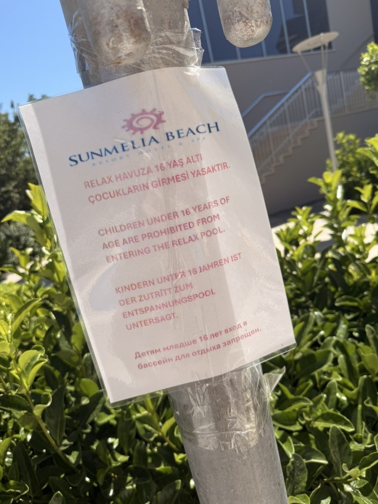 Hotel Sunmelia Beach Resort