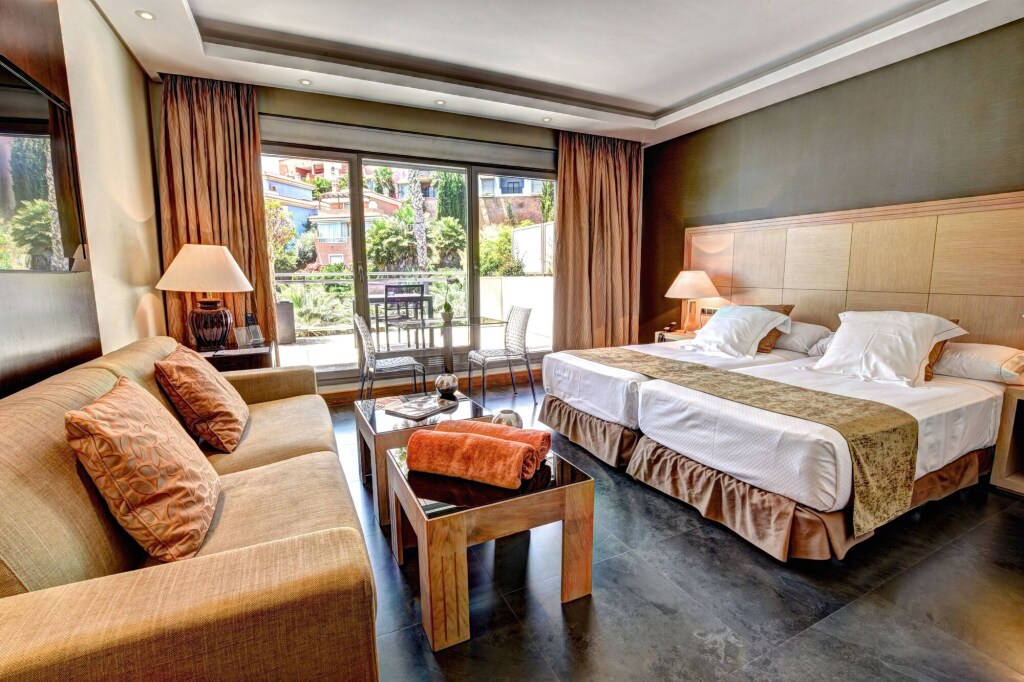 Hotel Artplatinum Suites & Apartments
