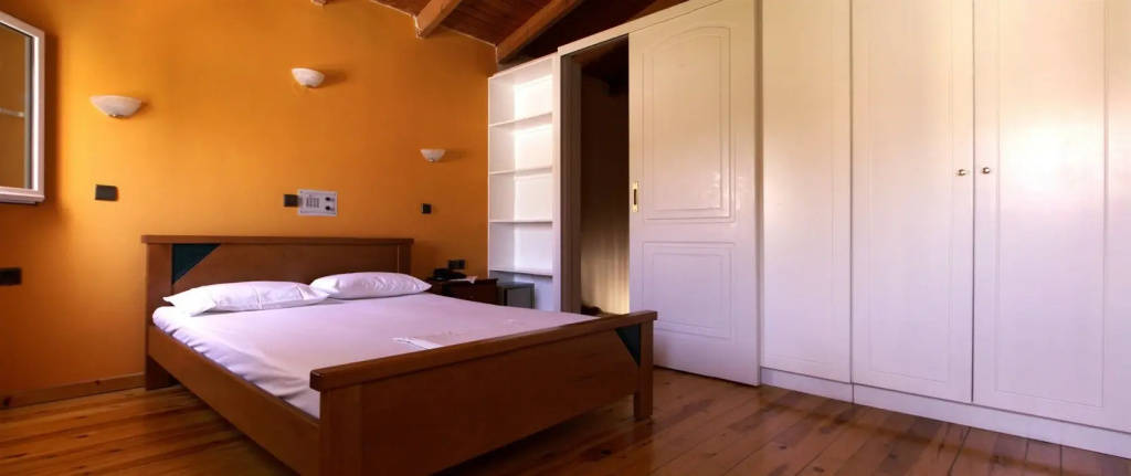 Hotel Athena