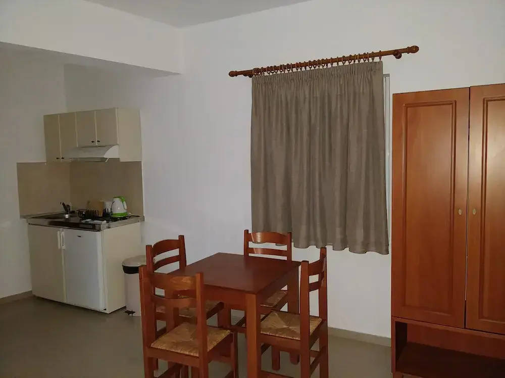 Hotel Sifis Studios