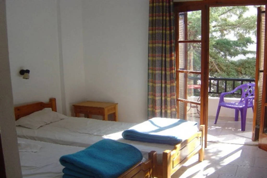 Hotel Avra