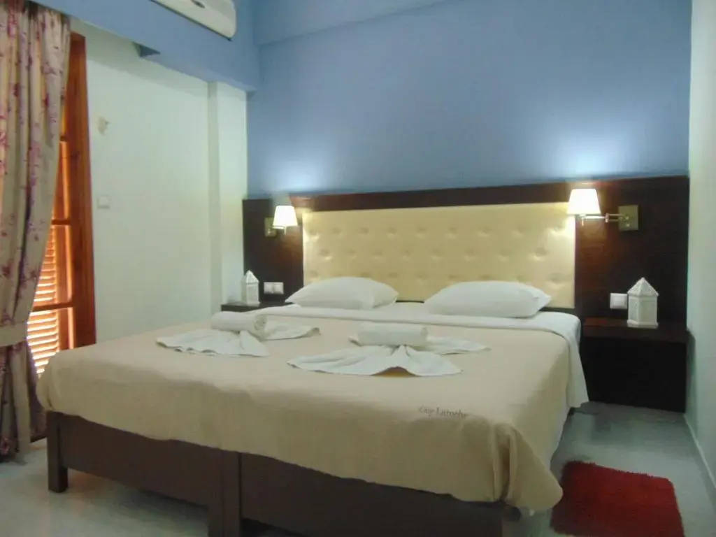 Hotel Avra