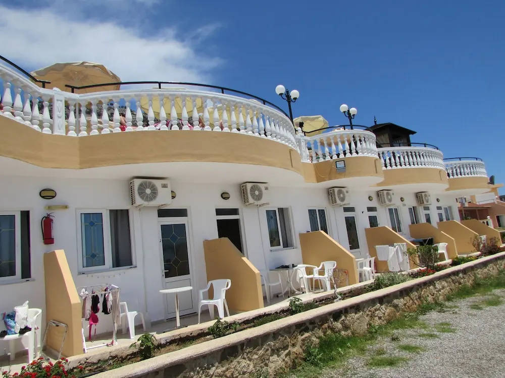 Hotel Coralli Apartments & Studios