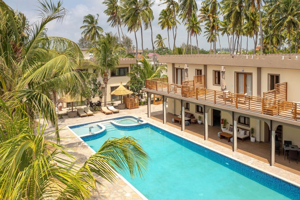 Hotel Blackstone Beach Resort - gallery