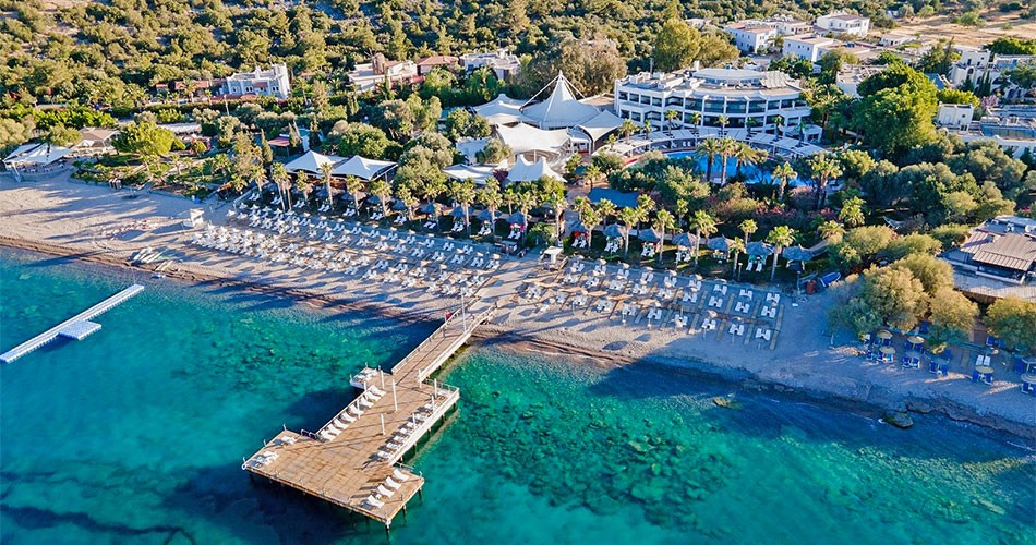 Latanya Beach Resort