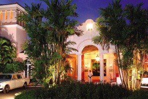 Fairmont Royal Pavilon