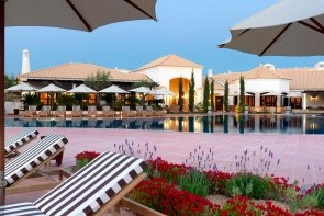 Pine Cliffs Resort