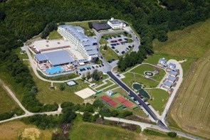 Kaskady Hotel & Spa Resort