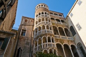 Palác Contarini del Bovolo