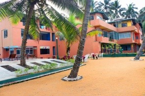 Roy Villa Beach Resort