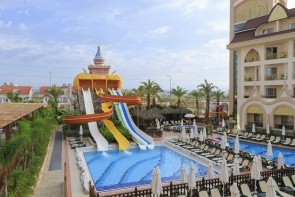 Well Palace Hotels (Ex: Side Crown Charm)