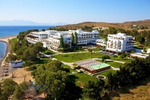 Oceanis Beach & Spa Resort