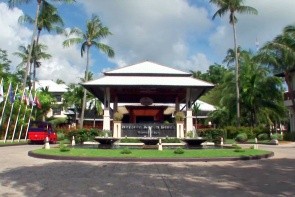 Horizon Karon Beach Resort & Spa