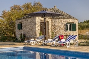 Studia Magical Island Home Mary