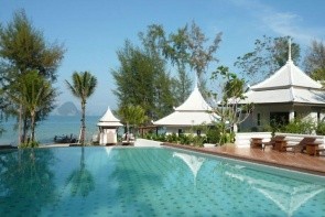 Anyavee Tubkaek Beach Resort