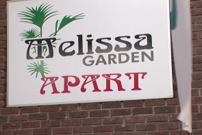 Melissa Garden Apart