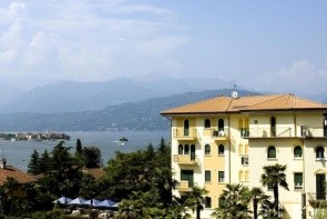 Flora (Stresa / Lago Di Maggiore)