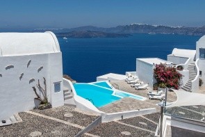 Apanemo Suites