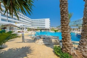 Tasia Maris Beach