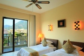 Yalong Bay Villas & Spa Resort