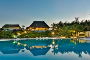 Zanbluu Beach