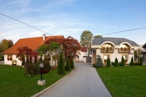Villa & Restaurant Sedra