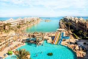 Sunny Days Resort Spa & Aqua Park