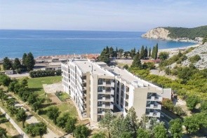 Pearl Beach Resort (Čanj)