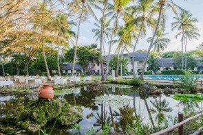 Leisure Lodge Beach & Golf Resort