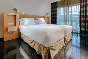 Nh Barcelona Fira Suites (L'hospitalet De Llobregat)