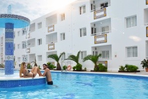 Apartamentos Tropical Garden (Figueretas)