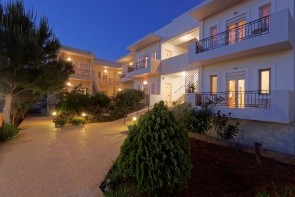 Fotis Studios Apartments