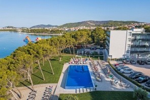 Villa Arausana & Antonina