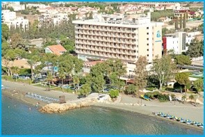 Poseidonia Beach