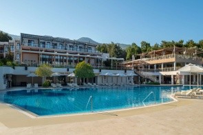 Doubletree By Hilton Bodrum Isil Club