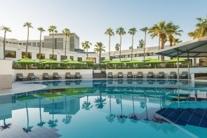 Le Méridien Dubai Hotel & Conference Centre