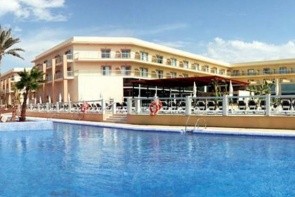 Cabogata Beach Hotel