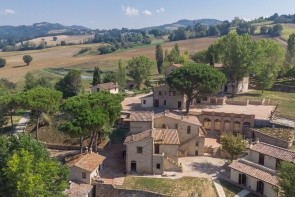 Borgo Pulciano Resort (Montone)