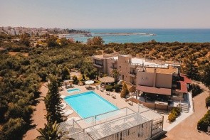 Apollo Resort (Kyparissia)