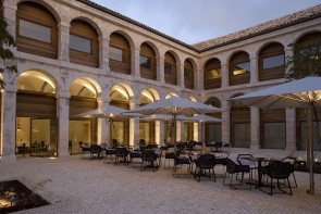 Parador De Alcalá De Henares