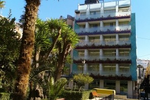 Oasis Plaza