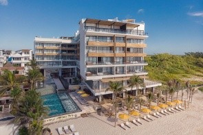 Residences At The Fives Oceanfront (Puerto Morelos)