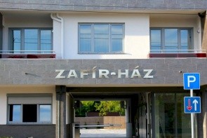 Zafír Apartman