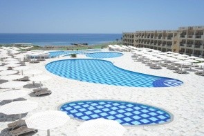 Sirena Beach Resort & Spa