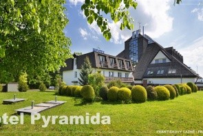 Pyramida