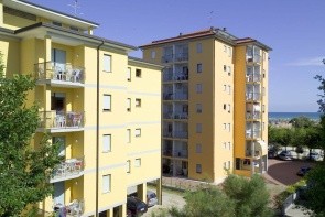 Lyons Nord E Sud Apartmanok